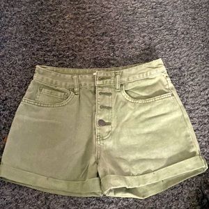 NWOT Billabong button up olive green jean shorts